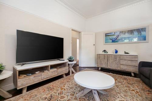 North Beach Casa | North Beach Cottage By Swan Bnb Management