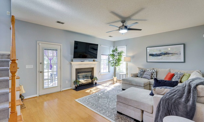 North Charleston Casa | North Charleston Home Near Shopping & Dining!