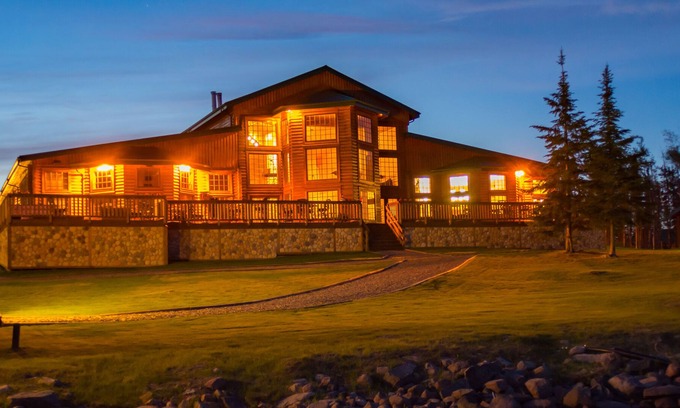 Ilford Complejo | North Haven Resort is Canada's Premier Five-Star Trophy Fishing Fly-In Resort.