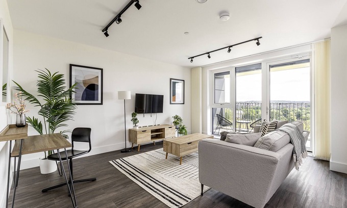 College Park and Old Oak Apartamento | North Ken I - 1-Bedroom+Balcony+Concierge