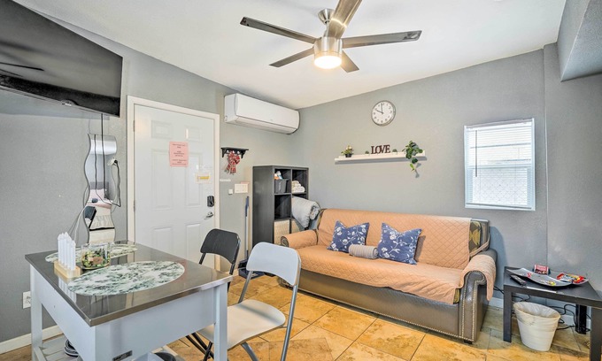 North Las Vegas Apartamento | North Las Vegas Studio w/ Fire Pit: 10 Mi to Strip
