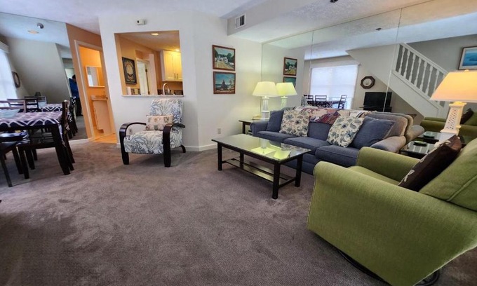 Traverse City Casa | North Shore Inn TC 309