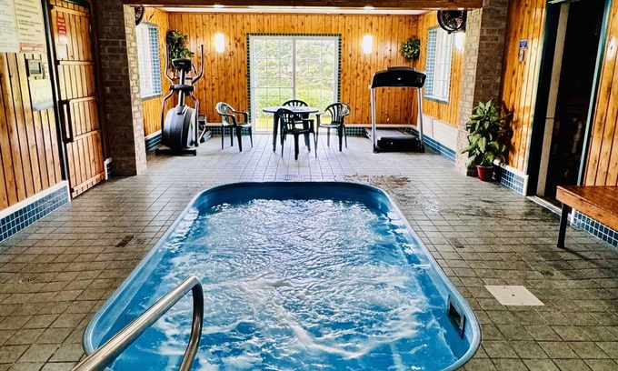 Wetmore Hotel | North Star Hotel Pictured Rocks