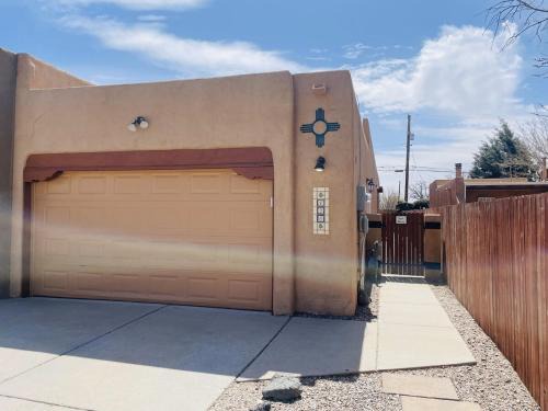 Albuquerque Casa | North Valley Southwest Gem
