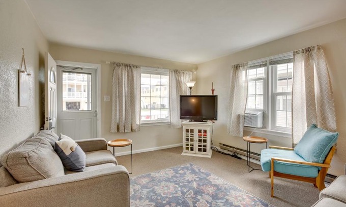 North Wildwood Apartamento | North Wildwood Vacation Rental about 1 Block to Beach!