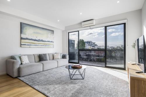 Northcote Casa | Northcote 3-Bed Townhouse Near Cafés & Shops