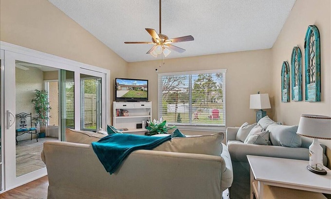 Southside Casa | Northeast Florida Retreat