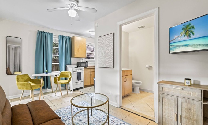 Neptune Beach Apartamento | Northeast Florida Retreat
