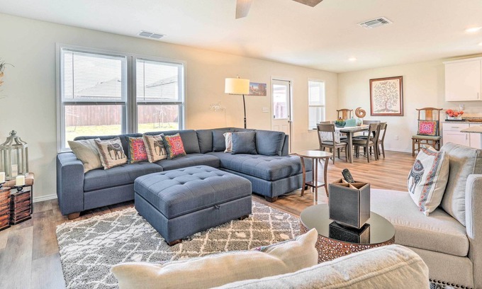 Wetmore Casa | Northeast San Antonio Vacation Rental w/ Yard