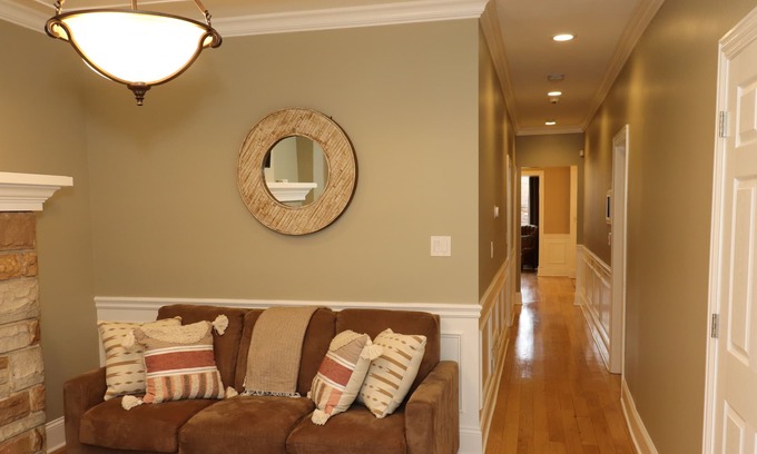 East Albany Park Apartamento | NorthSide Chicago Getaway