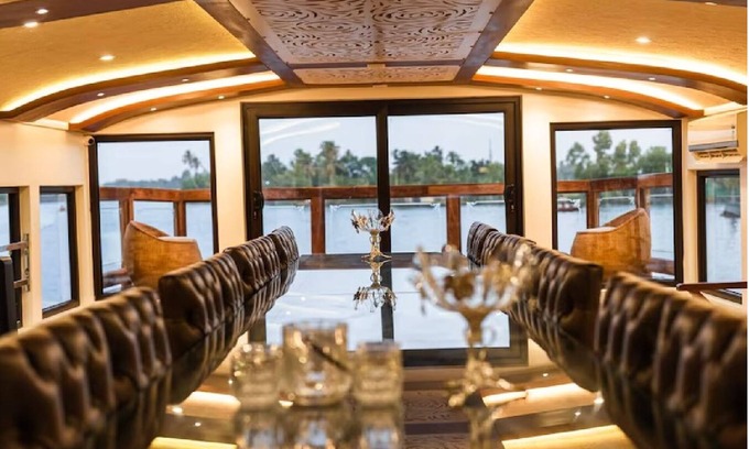 Alappuzha Alquiler De Eote | Northstar 4 Bedroom A/c Private Houseboat With All Meals +91 8281314949