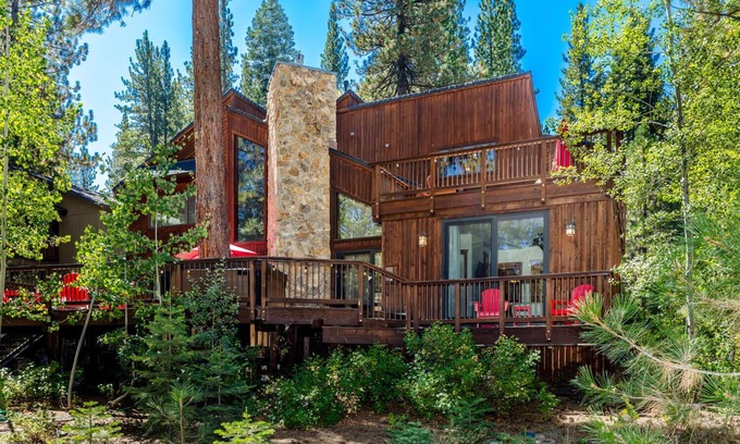 Truckee Chalet De Esquí | Northstar 5 Bedroom, Minutes to Ski, Private Spa, Golf & Views