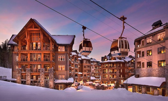 Truckee Condominio | Northstar Village Condo Walk to Lift 2BA