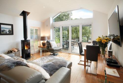 Pencoed Casa | Nos Da