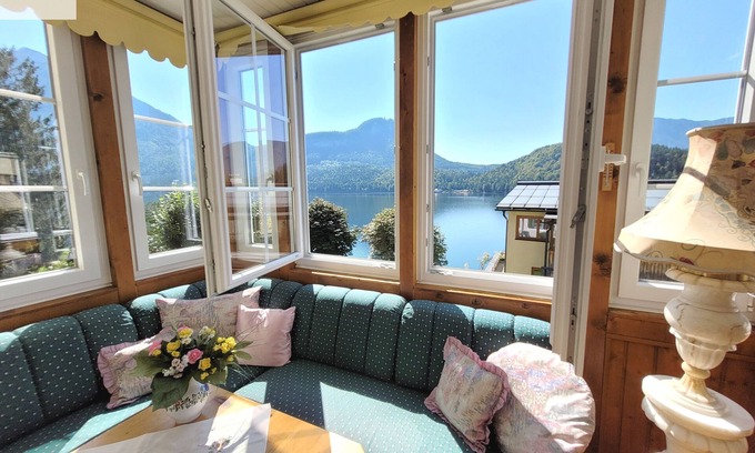 Altaussee Apartamento | Nostalgic apartment Seeidylle in Altaussee with exceptional lake view