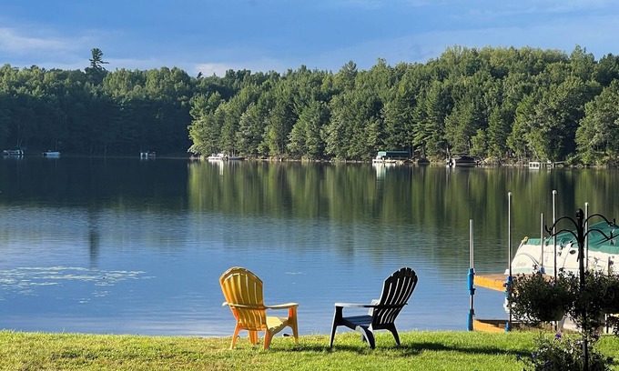 Lake Tomahawk Casa | Nostalgic North Two Lake Retreat on a Crystal Clear Lake in Lake Tomahawk, WI