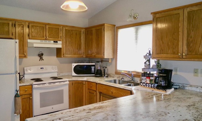Moorhead Casa | Relax and Worry Less in This Peaceful Home!