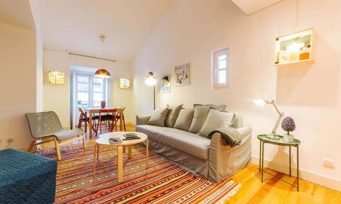 Misericordia Apartamento | Not Guilty Duplex at Bairro Alto