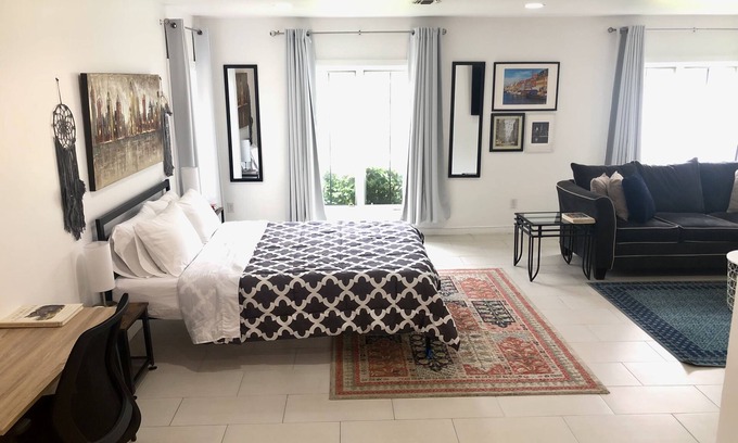 North Bergen Casa | Not your average Basement , 30 mins from Time Square, NYC