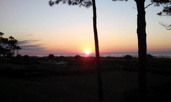 Hilton Head Island Apartamento | Nothing But Ocean in Forest Beach
