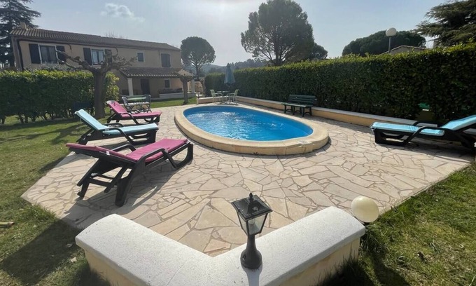 Saint-Etienne-du-Gres Casa | Nouvelle Annonce! Rez-de-chaussée Privatif - Alpilles - Piscine