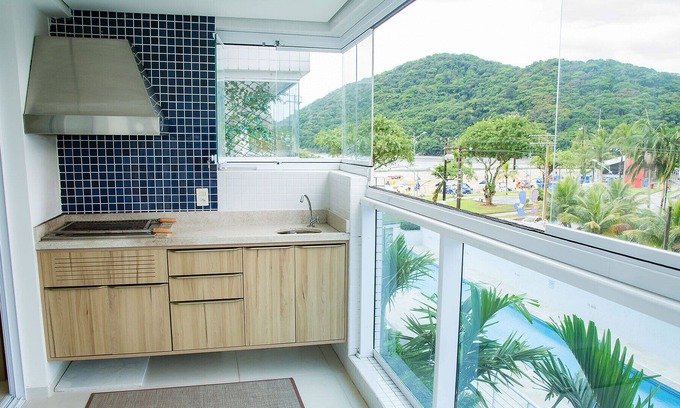Centro Apartamento | NOVO: Apto com Wi-Fi a 60m da Praia de Bertioga/SP