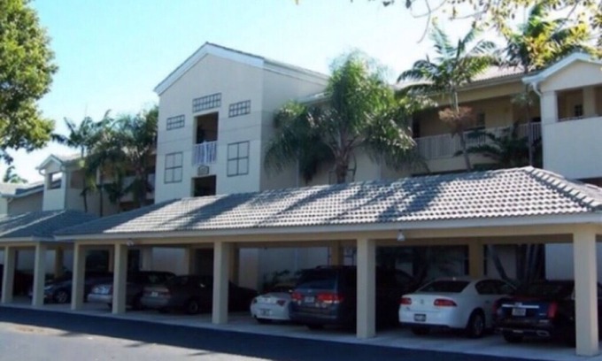 Biggar Condominio | Hermoso condominio en Legends Golf y Country Club - 2 habitaciones 2 baños! ¡No va a durar!
