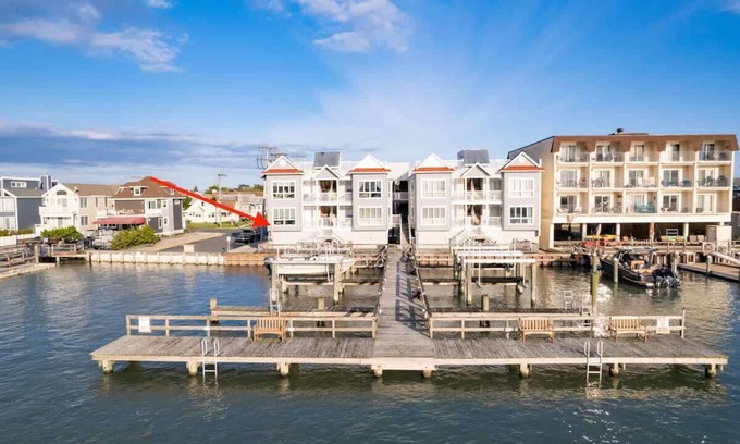 Stone Harbor Condominio | Now Booking Stone Harbor:Sail Away Bay Front Condo