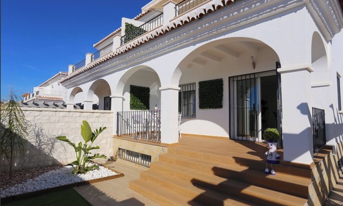 Velez-Malaga Chalet De Esquí | Noza Beach