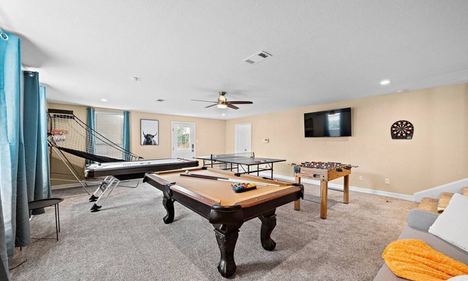 MacGregor Casa | Nr Med Center, DT, Midtown | Game Room | Sleep 16