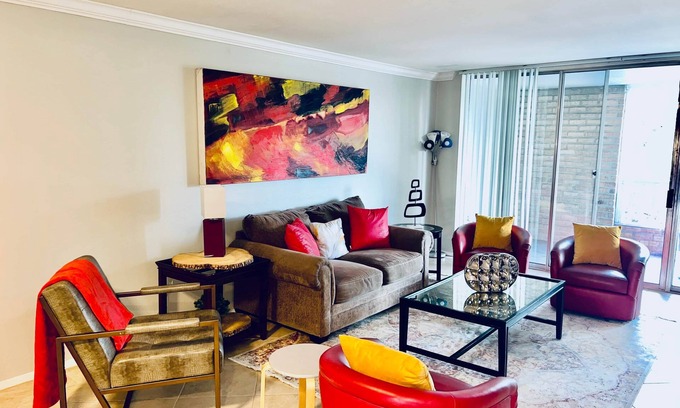 Southgate Apartamento | Med Center & NRG Cozy Chic City Condo
