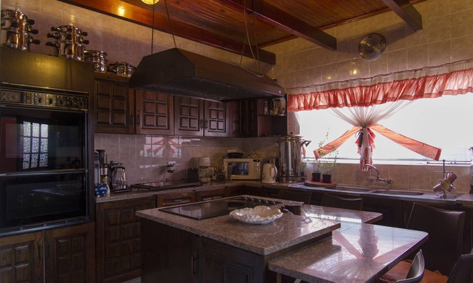 Greater Johannesburg Metropolitan Area Cama Y Desayuno | Nthateng Bed and Breakfast Tourism
