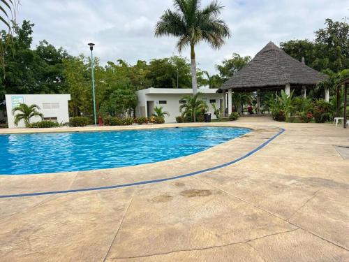 Lazaro Cardenas Apartamento | Nueva en Frac Privado Alberca 50MBS FACTuramos