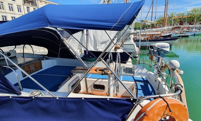 La Rochelle City Centre Alquiler De Eote | Nuits au Port - Voilier à Quai en Cœur de Ville - Westerly