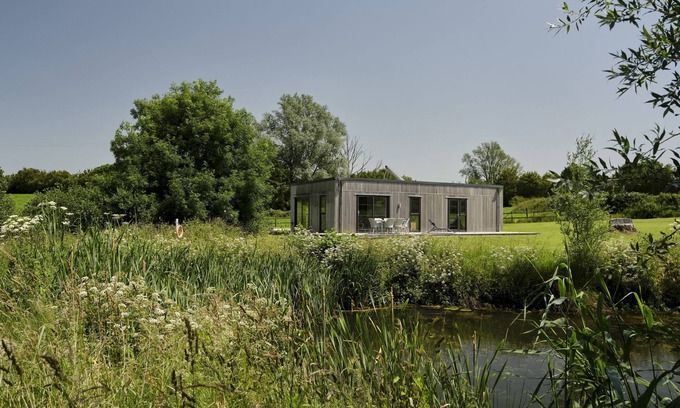 Frome Cabina | Nunney Lodge, a rural retreat on the outskirts of Frome, near Longleat Safari Park and Bath!