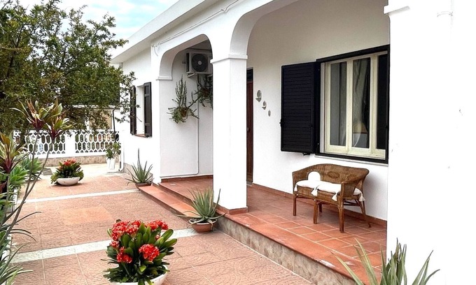 Orosei Casa | Nuraghe Holiday House. Spacious and comfortable single house. CIN P2090