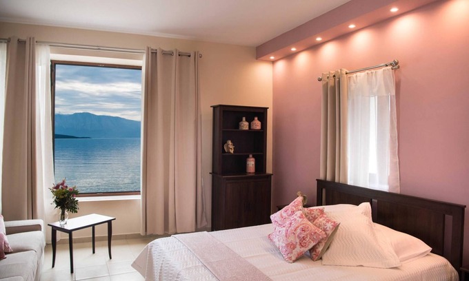 Nikiana Casa | NV Pink Suite Nikiana Lefkada — AV Properties