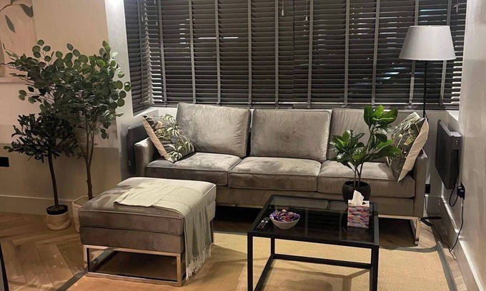 Golders Green Apartamento | NW119SG-ModernApt-2Guests-2Br-1minHighStreet