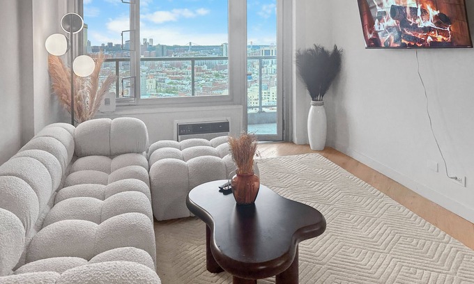 Central Park North Apartamento | NYC 5th ave Central Park penthouse with balcony/ 3 bedroom.