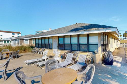Bahama Beach Casa | O'Grady's Main Sail