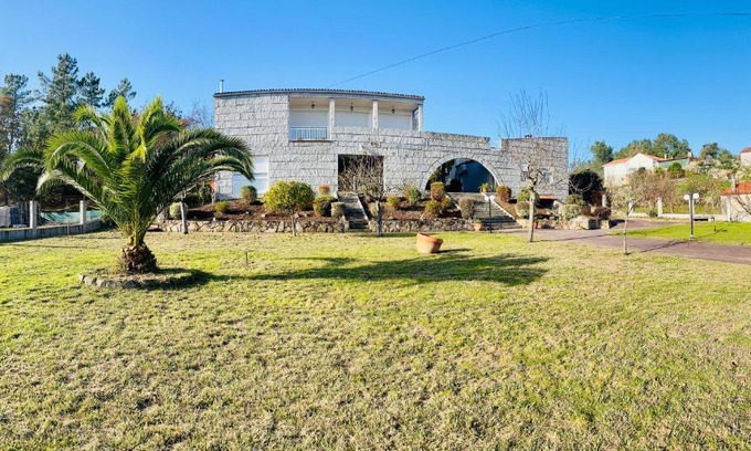 Amoeiro Casa | O Souto de Monteasnal