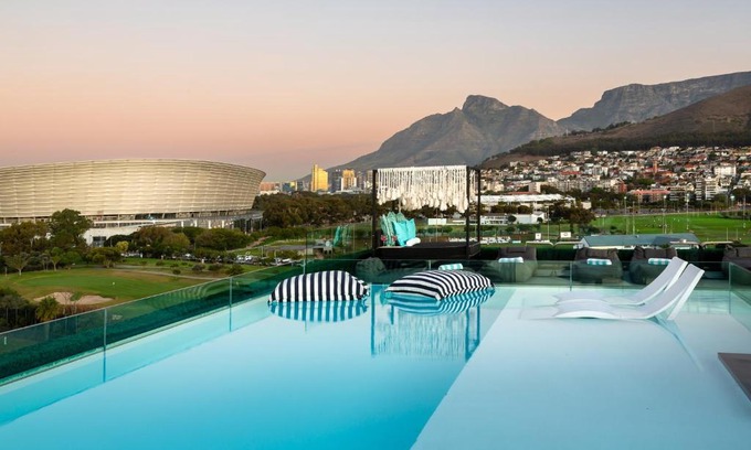 Mouille Point Hotel | O' Two Hotel