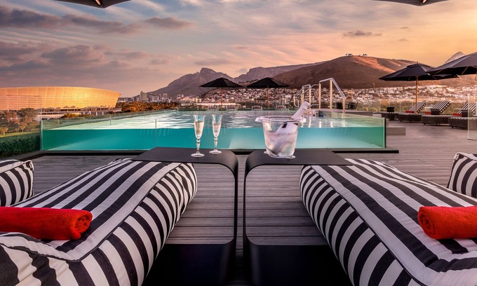 Mouille Point Hotel | O' Two Hotel