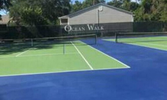 Demere Park Casa | O4 Beautiful Ocean Walk Condominiums 2 Bdrm 1.5 Bath Townhome