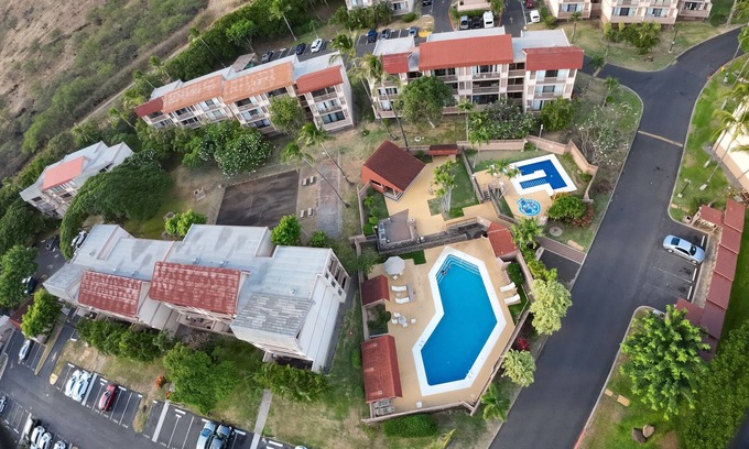 Makaha Valley Condominio | OAHU Resort Getaway, Beach Close, Guard Gated, Pools, Spas, Tennis, Pickle Ball!