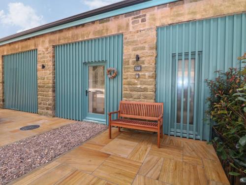 Hollow Meadows Casa | Oak Cottage
