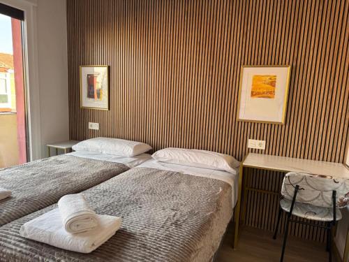 Leon Casa | Oak Home - Oakplaces