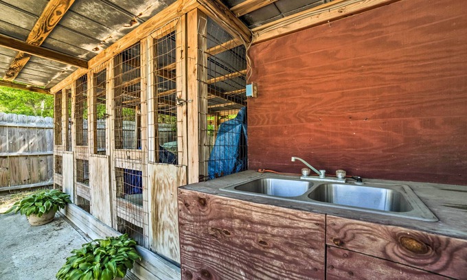 Tranquil Harbour Cabaña | Oak Island Home w/ Fenced Yard, Walk to Long Beach