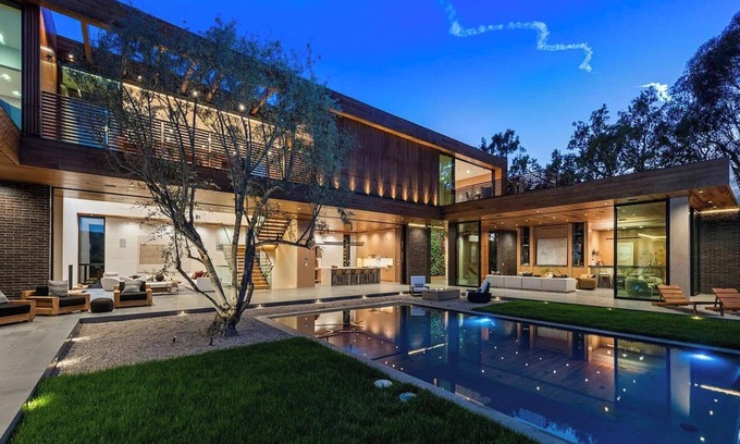 Beverly Hills Casa | Oak Pass Manor: Indoor-Outdoor Luxury with Pool, Sauna & Panoramic Views