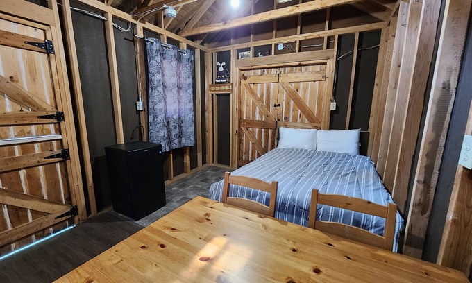 Lunenburg County Cabina | Oakhill Pines Campground